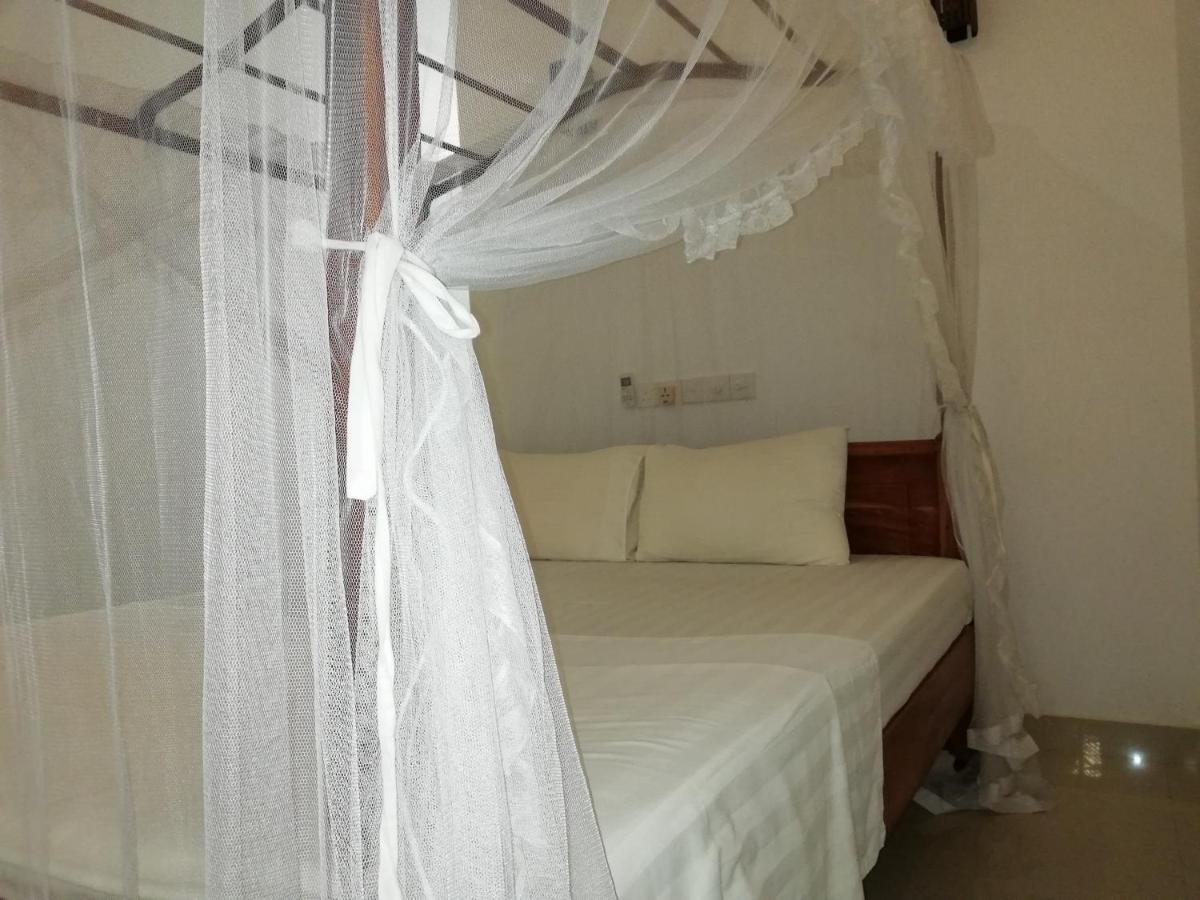 Отель Mirissa Cocoon Экстерьер фото
